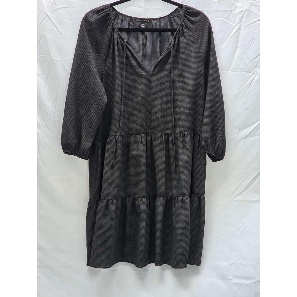 Banana Republic Black Tiered Mini Dress V-Neck Tie 3/4 Sleeve Textured XS